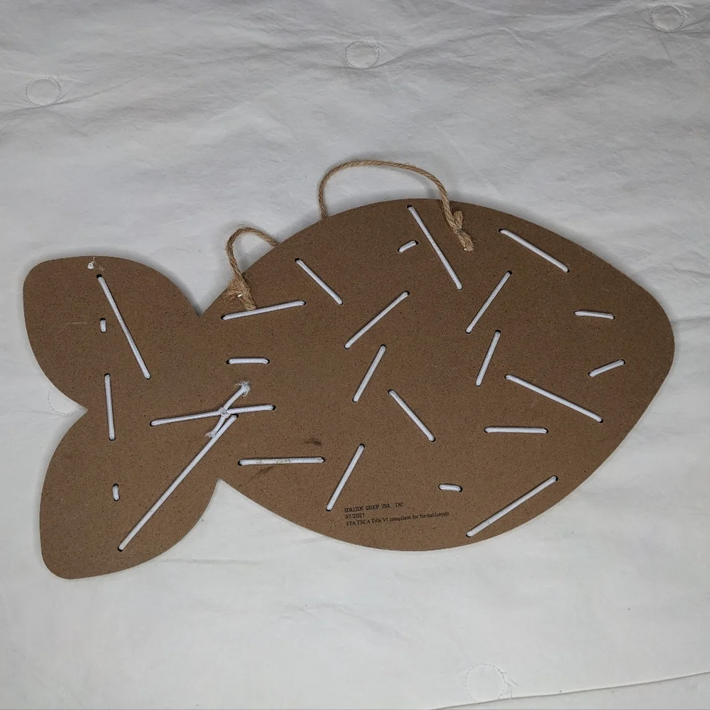 Pet Cat Toy Countdown Calendar wood NWT cat small animal fish shape cream